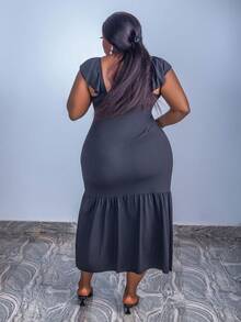 CurvyTilda Tildaharris Plus Size Women's Sweetheart Neckline Ruffle Hem Slit Dress Maxi Women Outfit, For Hourglass Body Shape, For Body Shape, For Summer - Black - View 2