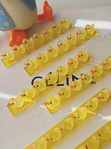 暗夜发光春夏笔筒，1个粉色辣妹创意美甲笔筒，粉色树脂小鸭亚克力笔筒，经久耐用，夜间会发光，适合放置美甲笔和办公用品，可作为女士礼物，美甲工具，适合制作假指甲贴片。 - 西瓜粉 - 查看 8