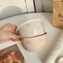 6 件套可爱蝴蝶结陶瓷餐具套装（2 个碗、2 个盘子、2 个勺子）、麦片/燕麦片碗、早餐盘，适合返校、节日礼物、居家/餐厅/派对使用，可微波炉加热