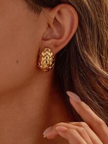 Women Stud Earrings