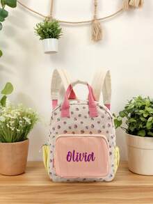 Presente de Volta às Aulas para Meninas - Mochila Fofa Personalizada com Estampa de Morango, Nome e Letra Bordados, Bolsa de Viagem Multifuncional - Multicolorido - Visão 3
