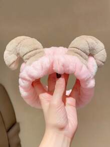 Cat Ears Coral Velvet Face Spa Hairband - Comfortable And Stylish Wash And Make-Up Headband Cute Face Wash Hair Band Plush Headband Wider Non-Slip Face Wash Make Up Anti Wet Hair Sports Face Wash Special Hair Tie Back To School