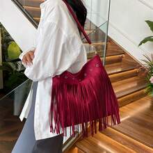 Bolsos cruzados para mujer, modernos, ajustables, de gran capacidad, de gamuza, con borlas. - Rojo - Ver 4