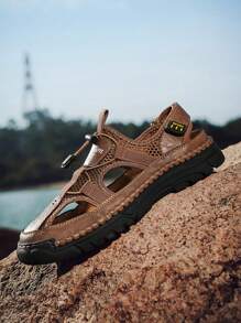 Herren handgenähte Sandalen - geschlossene Zehenpartie, atmungsaktive Freizeitsschuhe, rutschfeste Sommer-Wanderschuhe mit Gummisohlen, atmungsaktives Mesh und verstellbaren Kordeln. Schwarz, Khaki oder Weiß - perfekt für lässige Outdoor-Abenteuer, atmungsaktive Sommerschuhe | Lässiger Fischerboot-Stil | Gummisohlen