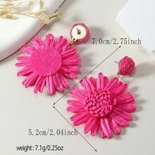 1 对夏季拉菲草编织雏菊耳环，欧洲海滩度假波西米亚风格，配有不锈钢耳环钩，适合波西米亚女性