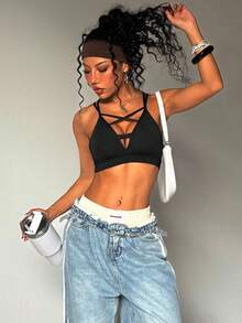 Women's Black Wireless Criss-Cross Knit Sports Bra - Black - View 4