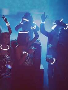 100支装多色荧光棒,派对荧光棒,派对装饰,高品质超亮荧光棒,彩色婚礼荧光棒,持久发光8-12小时,适用于派对、音乐会、酒吧、夜店等各种场合,荧光棒玩具,情人节派对,情人节配饰,婚礼,生日,母亲节,春季装饰,毕业季,派对照明用品,生日礼物,情人节礼物,送给她的最佳礼物 - 彩色 - 查看 6