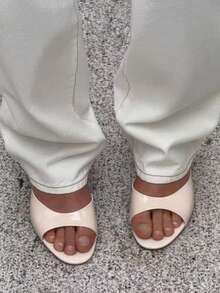 全新夏季女鞋漆面效果穆勒式尖头高跟凉鞋 [请参考尺码表了解尺码] - 米色 - 查看 2