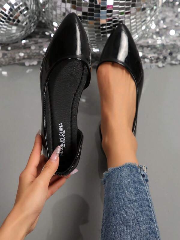 Women's Retro Style Pointed Toe Flats, Mirror Glaring Surface Elegant Hollow-Out Chinese Vegan Lady Shoes, Suitable For Festival, Wedding, Party, Office, Indoor & Outdoor, Spring Autumn