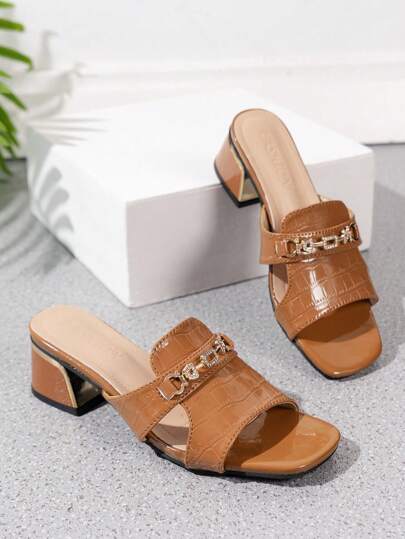 Sandali con tacco alto da donna con decorazione a catena, moda e versatili per l'estate