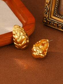 Women Stud Earrings