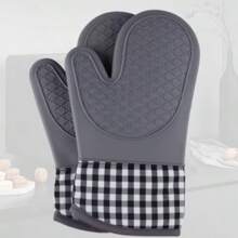 Thick Heat-Resistant Gloves, Suitable For Kitchen Baking, Cooking, Outdoor Barbecue, Halloween Baking Pastries.
