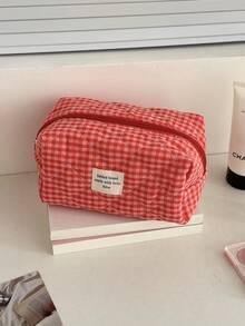 1 pieza Bolsa de cosméticos acolchada a cuadros rojos de gran capacidad, bolsa de maquillaje portátil de moda, bolsa de maquillaje de viaje para niñas, bolsa de almacenamiento multifuncional para lápiz labial, toallas sanitarias, monedas, llaves, pinzas para el cabello, lazos para el cabello, linda bolsa de aseo, organizador de viaje, bolsa de cosméticos, regalo del Día de la Madre, regalo de regreso a la escuela, regalo de Año Nuevo, artículo de viaje esencial, bolsa de útiles escolares de vacaciones/verano, bolsa de viaje para estudiantes, bolsa de cosméticos de viaje para mujeres - Rojo - Ver 7