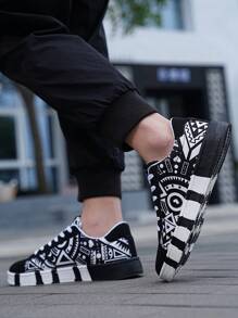 Scarpe da skateboard di coppia con suola in gomma, classiche e alla moda, con stampa casuale in bianco e nero a contrasto, confortevoli e versatili. Sneaker basse personalizzate con motivo geometrico, adatte per esterno/casual/sport