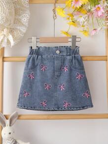 Set de 2 piezas Elegante y de moda para niñas, suave, transpirable y con estilo, blusa de cuello polo con estampado de mariposa de manga corta y falda vaquera azul con bordado de mariposa, apropiada para vacaciones, fiestas, uso casual y diario