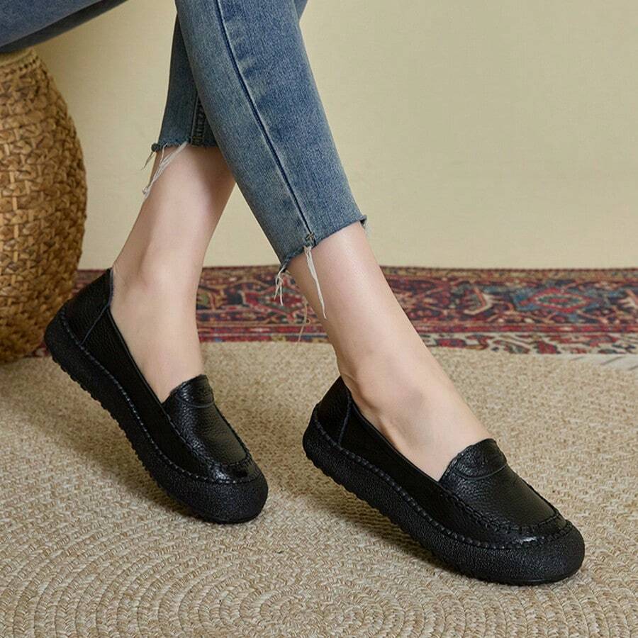 Capa superior de piel de vaca con costuras de, zapatos de madre para mujer, suela suave de primavera, superficie suave, zapatos individuales para mujeres de mediana edad y mayores, zapatos casuales pequeños para mujer