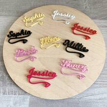 Encantos personalizados para copas de vino con forma de corazón, etiquetas personalizadas para bodas con nombres para copas, marcadores colgantes para bebidas con nombre de cóctel, tarjetas de asiento para mesas - Etiquetas colgantes - Ver 9