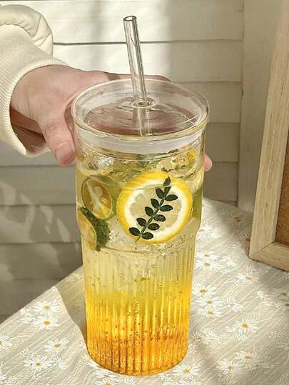 1pc Vertical Striped Plastic Cup With Lid, Highly Attractive Household Milk Cup, Large Capacity Drinking Water Cup For Summer