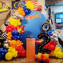 138 Stücke Rennballon Girlande Bogen Set, inklusive schwarze, blaue, gelbe, rote, orange Latex Ballons und karierte Folie Ballons, perfekt für Geburtstagsfeiern, Rennwettbewerb Dekorationen, Rennthema Party Dekoration Zubehör