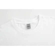 2025- Poderoso guerrero asiático con barba larga y expresión seria, sentado en un trono adornado con una armadura ornamentada, camisetas unisex de caliente en verano - Blanco - Ver 6