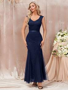 MIUSOL Đầm dài dự tiệc tối ren hoa cổ tim không tay viền đuôi cá lưới - Màu xanh hải quân - Xem 3