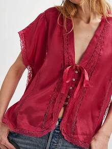 Women Satin Lace Patchwork Tie Front Shirt Top Y2k Short Sleeve V Neck Button Down T Shirts Tops Blouse Boho Flowy Peplum Vests Tank Tops Summer Going Out Tops Aesthetic Clothes Beach Vacation Wear - Đỏ - Xem 2