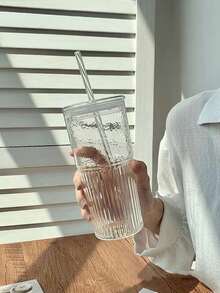 1pc Vertical Striped Plastic Cup With Lid, Highly Attractive Household Milk Cup, Large Capacity Drinking Water Cup For Summer