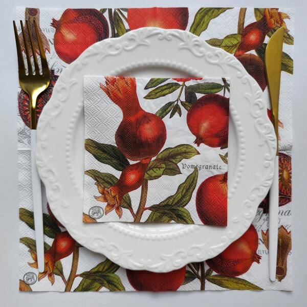 20 PCS Spring Summer Bee Honey Floral Guest Napkins, Disposable Paper Green Leaves Flower Hand Towels For Bathroom Powder Room Bridal Shower Wedding Anniversary Cocktail Beverage Birthday Party Supplies, Home Kitchen Dining Camping Baking & Table Decors, For Christmas Valentine's Day Festival, Flower And Grass Pattern Tissues, Festival Party Paper Napkin, Luxury Restaurant Cup Flower Paper Decoupage Art Paper