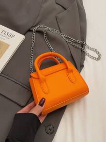 1 Solid Color Metal Buckle Decorated Chain Shoulder Strap, Pu Leather, Handheld Crossbody Dual Function, Magnetic Buckle Closure, Minimalist Style Small Square Bag, Spring And Summer Daily Commuting Light Luxury Items (Suitable For Urban Women)