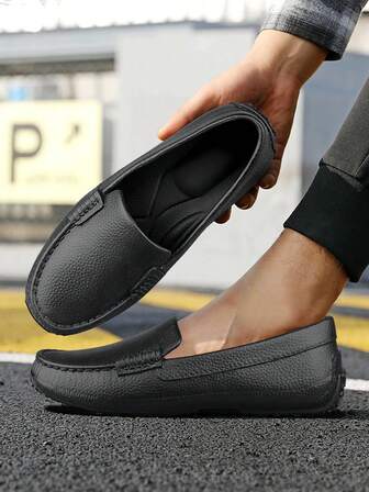 男士休闲一脚蹬乐福鞋，黑色时尚平底柔软轻便 EVA 简约鞋，适合所有季节