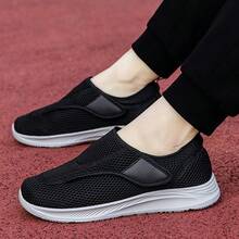 Chaussures de sport décontractées respirantes à mailles à large ajustement avec lanières larges et lâches, convenant aux hommes âgés souffrant d'un oignon ou d'un œdème au pied. Baskets légères et confortables pour les hommes d'âge mûr et les pères plus âgés, toutes saisons - Noir - Voir 2