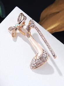 Elegant Rhinestone-Encrusted Gradient Bow Brooch Pin - Chic Alloy Fashion Accessory For Women's Blazers, Cardigans & Shawls, With Sparkling High Heel Design - 0091 - View 3