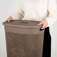 Curver 55L 帶蓋洗衣籃，棕色，高矩形設計，側把手，防水，易於清潔，由再生塑料製成，現代而時尚，內置通風口可防止異味，非常適合浴室或洗衣房✅ 24/48 小時送貨到西班牙（半島） - 彩色 - 查看 3
