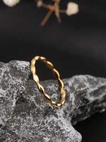 1 pieza Anillo asimétrico de acero inoxidable con geometría de rombos enlazados, chapado en oro de 18 quilates, simple y elegante, adecuado para el uso diario en la oficina, un gran regalo para la novia