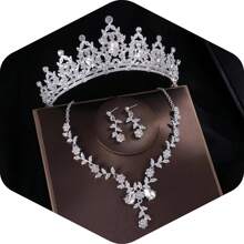 EBUDAE Tiaras y coronas para mujeres, conjunto de joyas nupciales de tiara, aretes y collar con cristales, accesorios de disfraz para fiesta, Halloween, baile de graduación y concursos de belleza