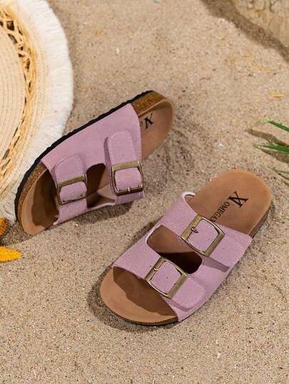 1 Pair Children/Girls' Flip Flops, Pink Suede Upper With 2 Metal Buckles And Soft Cork Sole. Minimalist And Fashionable Design. This 2025 New Arrival Flip Flops, Adopting Boken Shoe Style, Suitable For Girls Aged 3-12 To Wear On Beach, Daily Outings, Etc. Comfortable And...