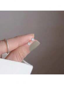 2/4/8 أزواج من أقراط الأذن ذات الزركونيا المكعبة الكلاسيكية السوداء والبيضاء - غير مسببة للحساسية، للنوم، طلاء سبيكة النحاس خالي من النيكل، مجوهرات متعددة الاستخدامات للأعياد والاستخدام اليومي، مناسبة لجميع المواسم