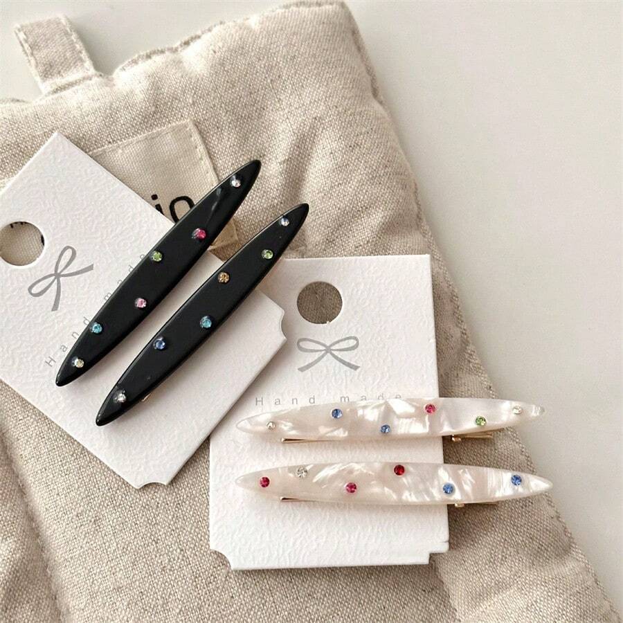 2个蓝色格子水钻爱心设计亚克力发夹，新款精致甜美优雅侧分发饰爪夹发卡，学生用品，发夹，发饰，头部饰品，女士发饰，发卡 - 彩色 - 查看 1