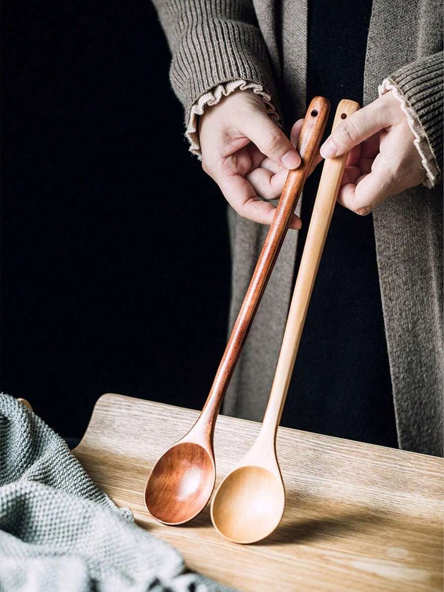 长柄木制烹饪勺，用于搅拌、调料和盛菜，带耐热手柄，学校用品