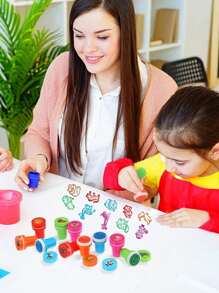 100pcs Children's Self-Ink Stamps Children's Toys Stamps Face Seal Scrapbook DIY Painting Album Decoration, Cute Stamp Stamp Pattern Style May Be Repeated, Youth Stationery Toys Decorate Halloween, Thanksgiving And Christmas Gifts Animal Number And Letter Print Pattern Random Hair Beast Game, Suitable For Birthday Gifts The Best Gift For Kids For New Year's Gifts (The Packaging And Color Are Random Patterns Speed Random Hair May Have Repeats)
