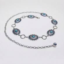 زنجيل خصر معدني منحوت على الطراز الشرقي القديم قطعة واحدة، حزام خصر من المعدن بأسلوب بوهيمي، لون فضي كلاسيكي، عدة ثقوب للتعديل، إكسسوارات جسمية مناسبة للاستخدام اليومي والرحلات والأعياد والهالوين