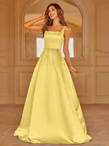 Faeriesty 女士优雅缎面方领系带连衣裙，曳地长裙摆，尽显奢华气质 | 适合盛大晚宴、婚礼或红毯活动的奢华晚装，也是夏季度假的理想之选