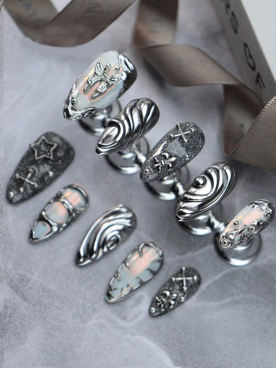 Halten Sie Ihre Nägel immer schön mit 10 Stücke mandelförmige, modernistische, schwarze Glitzer 3D-Druck Silber Chrom Vanity Full Cover Fake Nail Set, Boho Meerjungfrau, weiße Schmetterlinge, Sterne, nordisches Full Cover Acryl Falschnagel-Set für Frauen und Mädchen, klassische handgefertigte Nägel mit 1 Stück Mini-Nagelfeile & 1 Blatt Klebestreifen