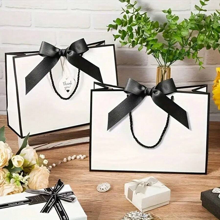 2pcs/12pcs Set Elegant Gift Bags With Bow Ribbon - Large Capacity White Paper Tote Bags, For Halloween, Thanksgiving, Christmas, New Year, Wedding, Birthday, Simple Solid Color Shopping Bags, Small Business, Bridal Shower, Housewarming, Holiday Party Supplies