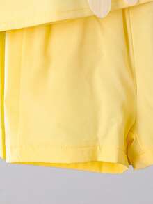 2 件装女婴时尚花卉褶皱无袖上衣和纯色短裤套装，夏季 - 黃色 - 查看 6
