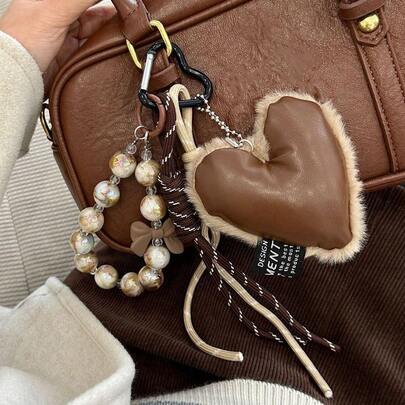 Creative Maillard Style Designed Key Chain Brown Leather Plush Heart Decor Long Tassel Backpack Pendant Bag Charms Fashion Accessories