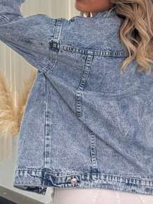 Manon Tanti 纽扣前翻盖口袋洗水牛仔夹克 - 中等水洗藍 - 查看 9