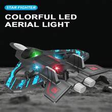 El Drone de juguete K479 con control remoto ofrece la opción entre control remoto con mando y control remoto por detección de gravedad. Está equipado con un sistema de elevación con un solo botón, función de giro de 360° y función de vuelo estacionario. También es un caza/helicóptero planeador de espuma EPP con luces.