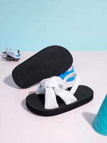 Sandalias para niñas, lindas, de espuma, fashion y versátiles para uso diario, con cinta mágica ajustable, ligeras y transpirables, antideslizantes
