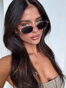 1pc Mini Frame Metal Retro Women Fashion Glasses, Personalized Fashion Glasses For Street Style, Beach Holiday Accessory - 黑灰 - 查看 3